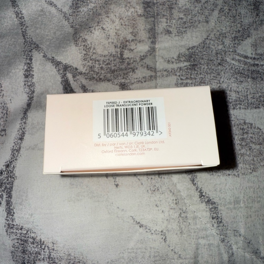 Ciate Translucent Powder - Picture 7 of 10